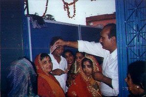 Ma, Sitaram Mamaji, Mamis, Dinesh Mamaji