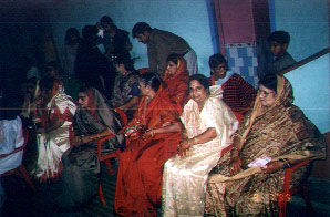 Mami, Chanda dadi, Taramani dadi, Tai (looking  on), Bhua in all their finery