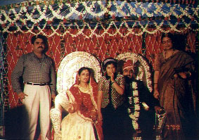 Shalu joins her parents and Mousi/Mousaji